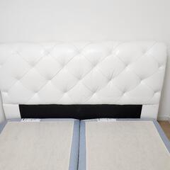 【美品・購入価格30万円】IDC大塚家具 ベッドフレーム ホワイトレザー クイーンsize