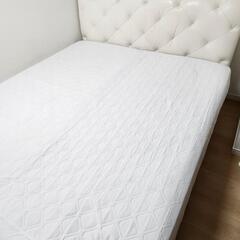 【美品・購入価格30万円】IDC大塚家具 ベッドフレーム ホワイトレザー クイーンsize