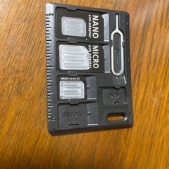 【ネット決済・配送可】SIMカード & MicroSD ホルダー...