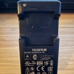 FUJIFILUM バッテリー充電器 BC-45C