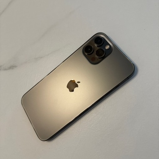 新品 Pro 未使用 au ◯判定 iPhone11 pro max 256gb ゴールド