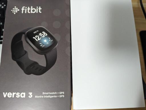 美品 Fitbit Versa3（箱付き）