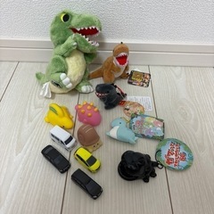 恐竜ストラップ　おもちゃ　マスコット　ポケットトミカ