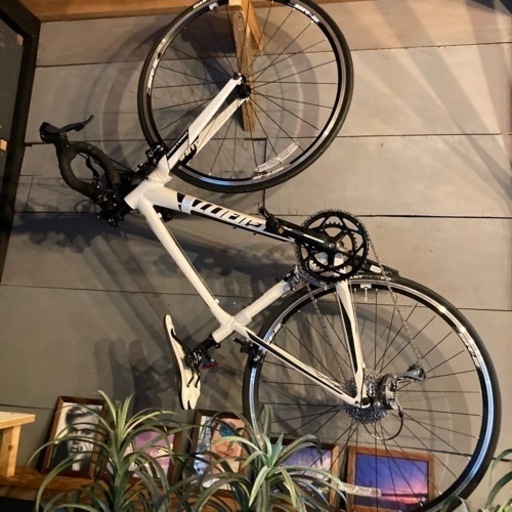 自転車　ロードサイクル