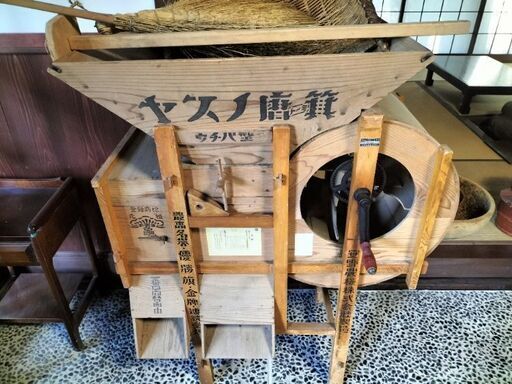 木製唐箕、年季もの貴重品。使用に、アンティークオブジェに！