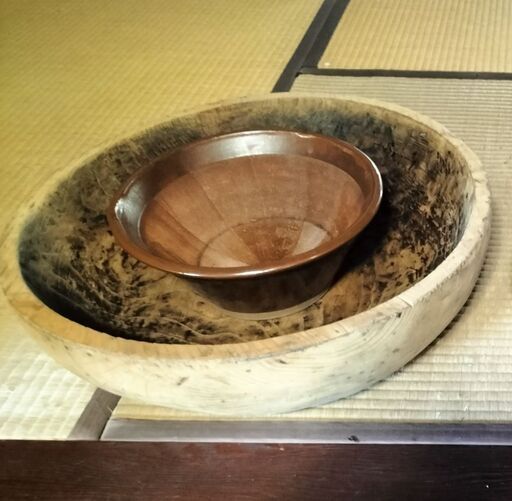 こね鉢とすり鉢のセットです。