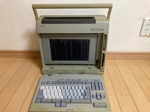 富士通　ワープロ　OASYS 30-LX501　通電確認のみ　ジャンク 通電確認済み ジャンク品 富士通 OASYS 30-LX501 ワープロ