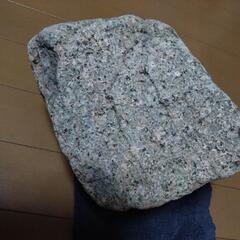 大きな石(岩？)