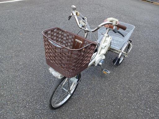 電動アシスト三輪車\nパナソニック KaroyakaLife EB