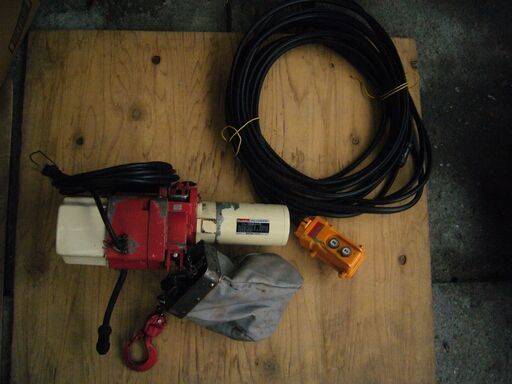 ★マキタ 電動ホイスト CH 2415      100V  240kg    15m   稼働品    中古