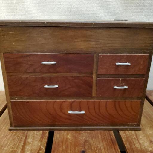 古い裁縫道具入れ(棚 引き出し)