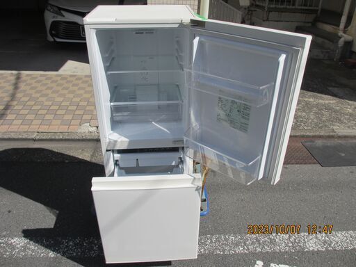 独身者向き：小型冷凍冷蔵庫90L２ドア：ホワイト：２０１８年製：良品です：