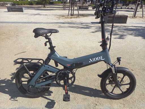 お買い得・電動アシスト自転車　AIDDE　Ａ２