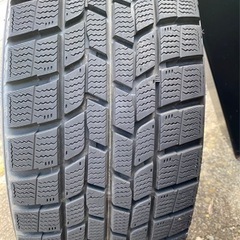 ホイール付スタッドレスタイヤ（215/60R16）