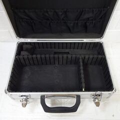 makita ペンインパクトドライバー TD021D 充電式 バッテリー×2 充電器 ケース 説明書付き マキタ 電動工具 正逆転両用 札幌市 白石区 東札幌