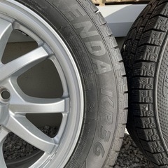 スタッドレスタイヤ  205/60/16 92Q