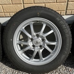 スタッドレスタイヤ  205/60/16 92Q