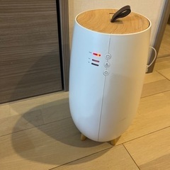 小型　加湿器