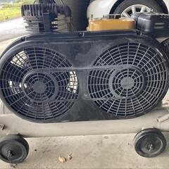 エンジンコンプレッサー。