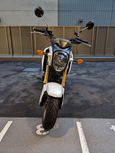 ホンダグロム125 (JC61)　美車　走行少ない！自賠責付き！ ホンダ グロム(GROM JC61) ホワイト ホンダ グロム125 (JC61) 美車
