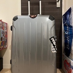 キャリーケース　スーツケース　大きめ