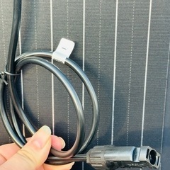 200Wソーラーパネル 単結晶 フレキシブル 柔軟 極薄 軽量 携帯便利 RV キャンピングカー 船舶