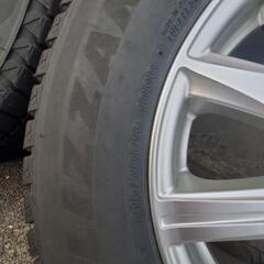 ブリジストン16インチスタッドレスタイヤ