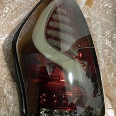 [中古]プリウスα LEDテールランプ　TOM\'S ヴァレンティ