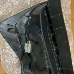 [中古]プリウスα LEDテールランプ　TOM\'S ヴァレンティ