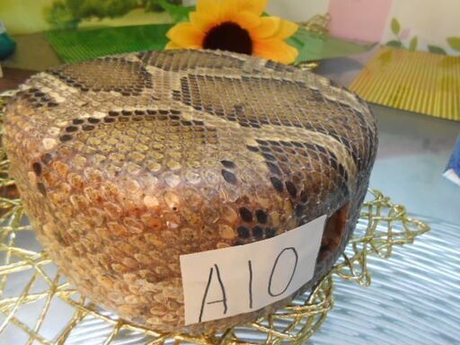 A10現品販売　11.000円　蛇皮強化(二重張)型チーガ(三線胴)　貴方だけの三線を創ろう