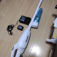 Makita　充電式クリーナー