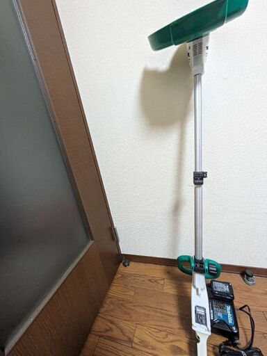 マキタ電動充電式草刈り機