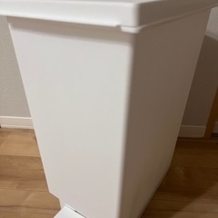 ニトリ ゴミ箱 45L