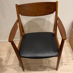 東京インテリアの椅子
