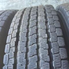 バリ山　YOKOHAMA ヨコハマ　IG91 195/80R15 107/105L LT スタッドレス　タイヤ　2020年製　15インチ