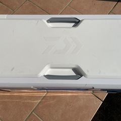 ダイワ　クーラーボックス　Sタイプ　35L