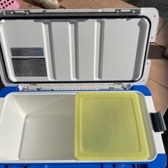 ダイワ　クーラーボックス　Sタイプ　35L