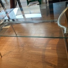 【交渉中】ガラスダイニングテーブル