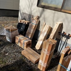 【木材】　棚板、角材、板材、薪その他DIY