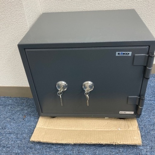 金庫　(定価22440円)