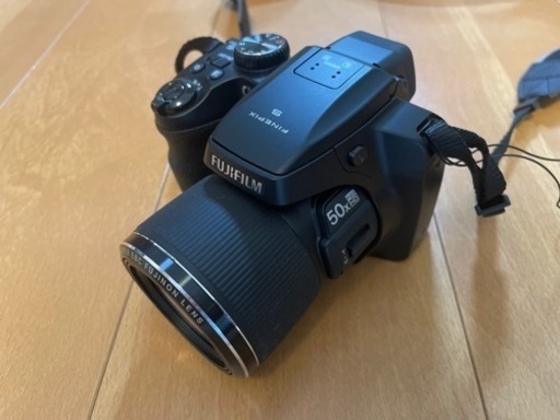 問い合わせ多数の為受付中止　FUJIFILM★FinePix S9200【中古美品】