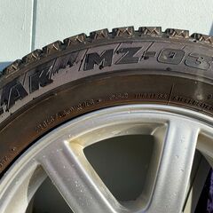 冬タイヤ付きホイル4本セット 215/60/R16