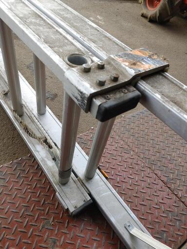 ナガラ　２連はしご　梯子　スライダー　【2123110700306】 ナガラ 2連はしご 梯子 スライダー 【2123110700306】