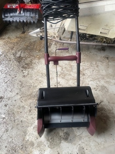 【冬のカウントダウンに備えて】電動除雪機　アルファ工業SR-5