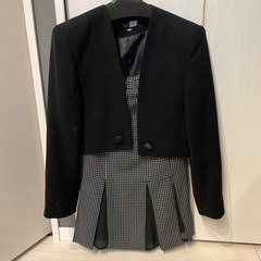 東京ソワール　スカートスーツ　フォーマル