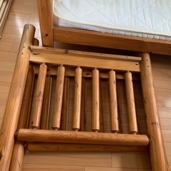 木製　シングルベッドフレーム