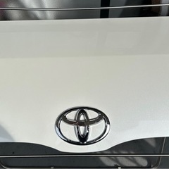 ハイエース純正ボンネット　070 パールホワイト