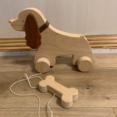 おもちゃ　木製　引っ張る犬