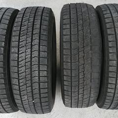 スタッドレスタイヤ 175/65R14 片減り有