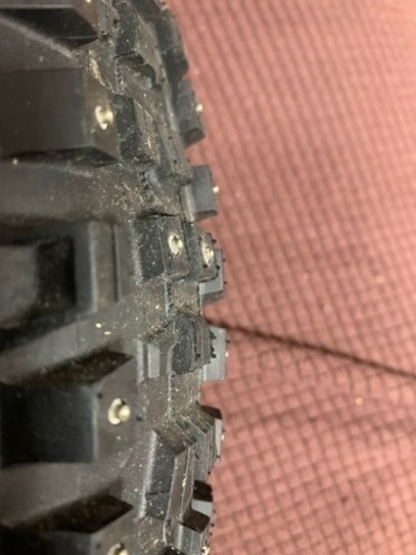 45NRTH NICOTINE 29×2.35 スパイクタイヤ